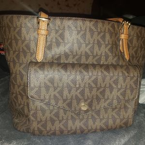 MK PURSE